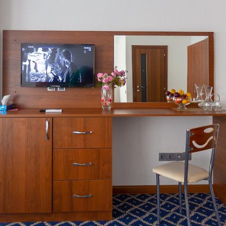 Demir Yol Plaza Hotel Baku Bagian luar foto