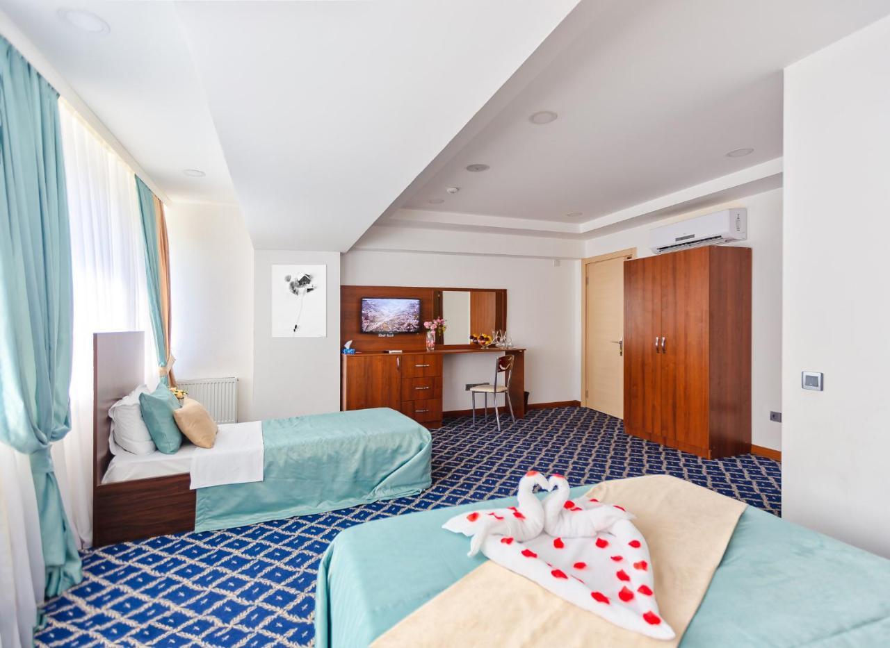 Demir Yol Plaza Hotel Baku Bagian luar foto