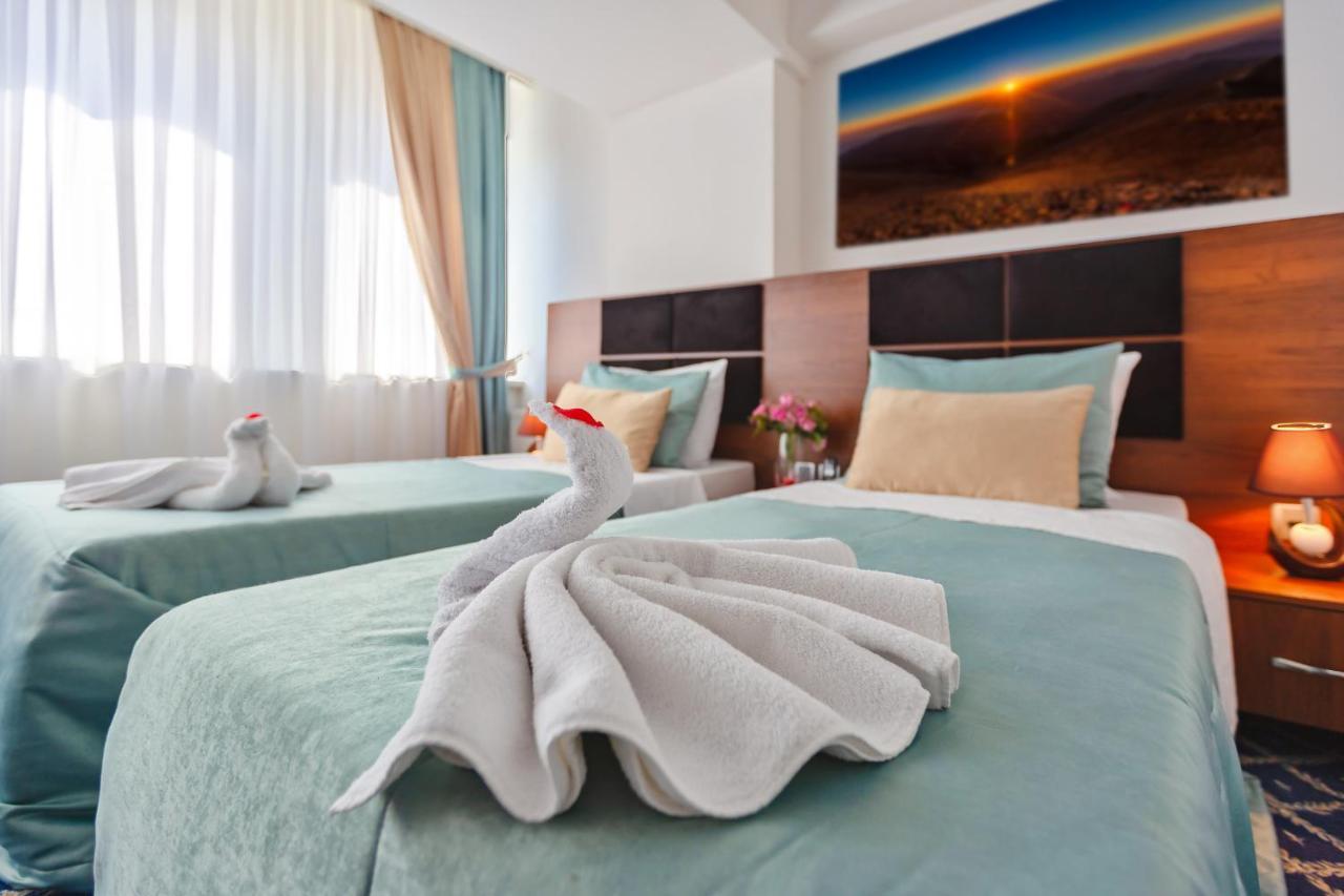 Demir Yol Plaza Hotel Baku Bagian luar foto